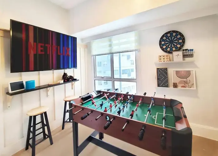 Apartment Bgc - Two Bedroom With Game High Speed Wifi
