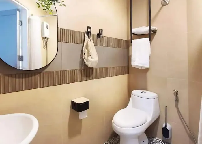 Apartment Bgc - Two Bedroom With Game High Speed Wifi